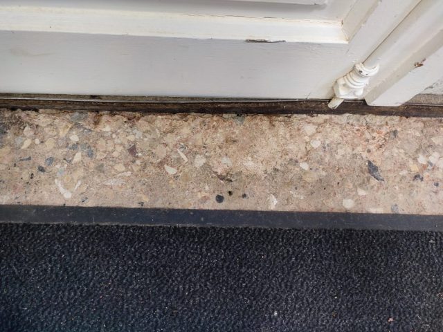 Mosaïque de marbre avant travaux