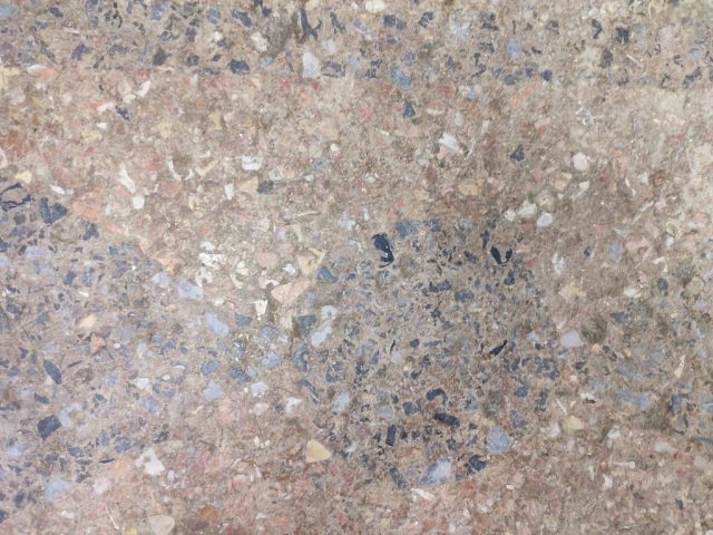 Mosaïque de marbre avant travaux