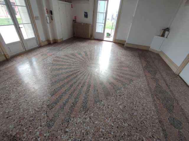 Mosaïque de marbre après travaux